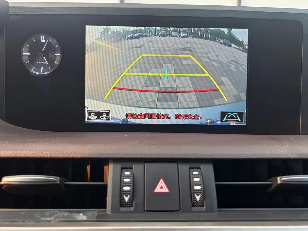 Lexus ES — миниатюра 20
