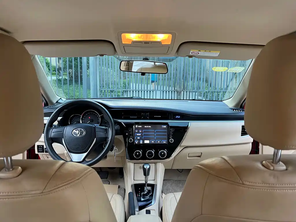 Toyota Corolla — миниатюра 13