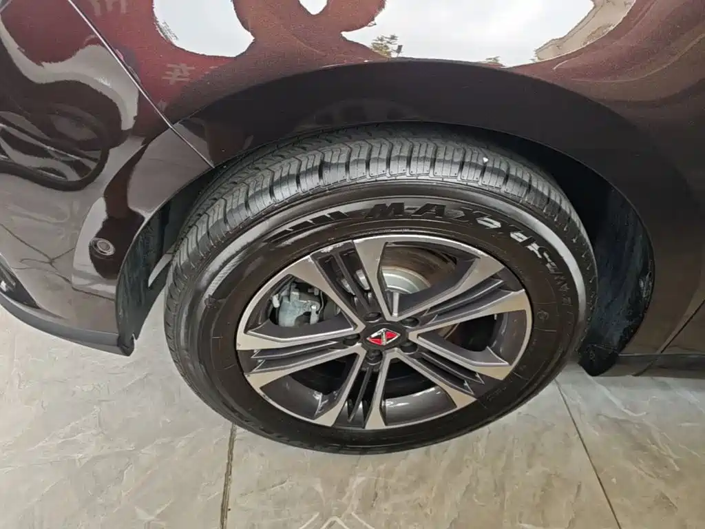 Borgward BX7 — миниатюра 23
