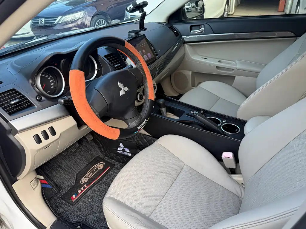 Mitsubishi Lancer EX — миниатюра 5