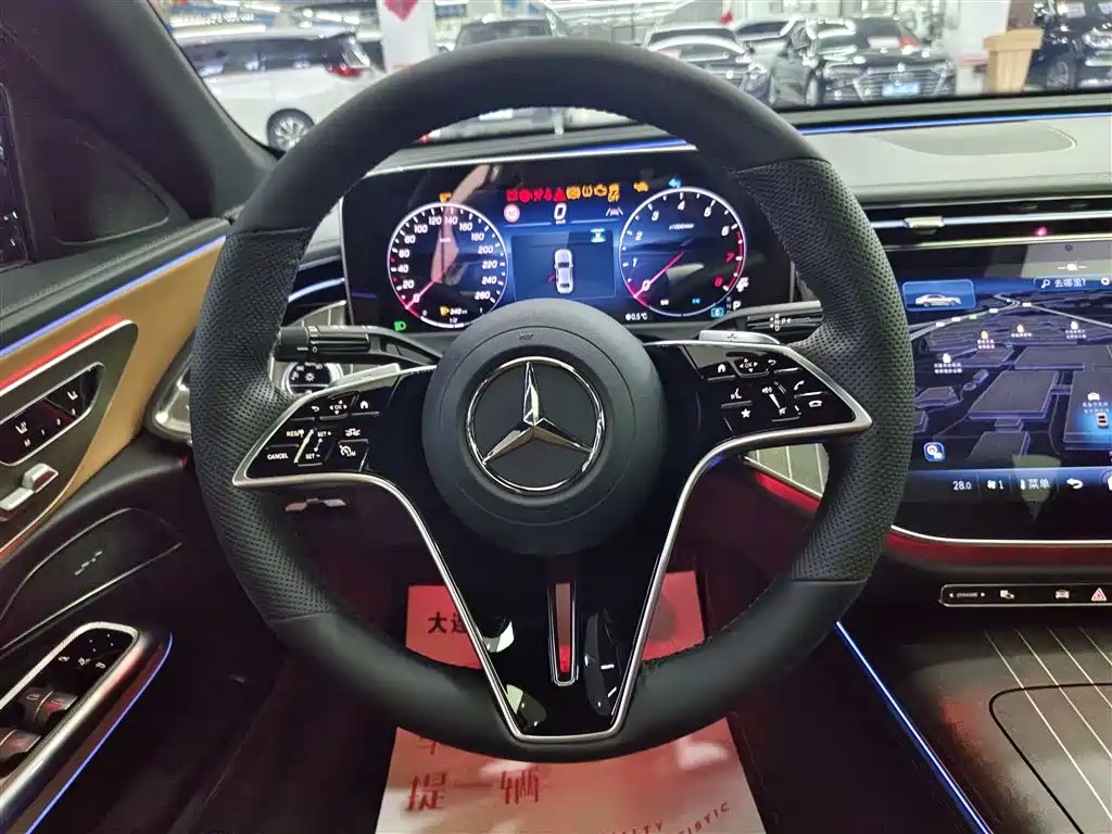 MERCEDES-BENZ E CLASS