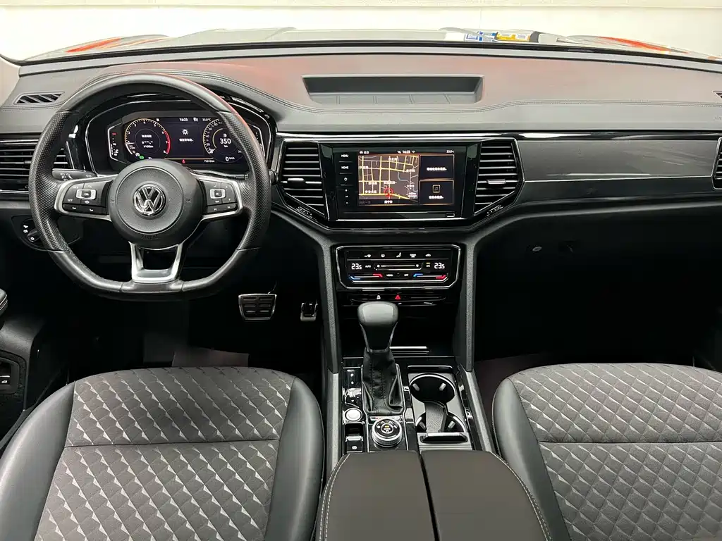 Volkswagen Teramont — миниатюра 12