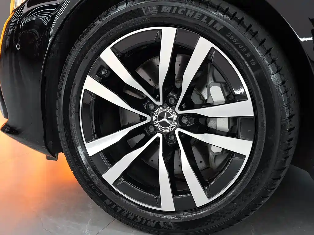 Mercedes-Benz S-Class — миниатюра 19