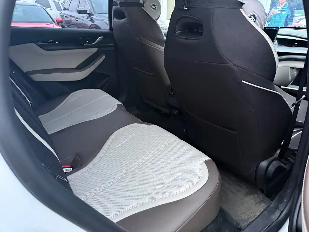 BYD Qin PLUS — миниатюра 10