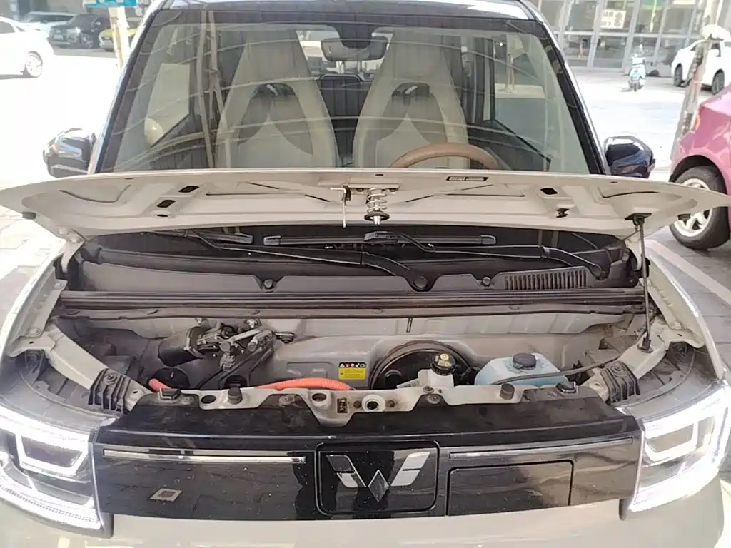 Wuling MINIEV — миниатюра 20