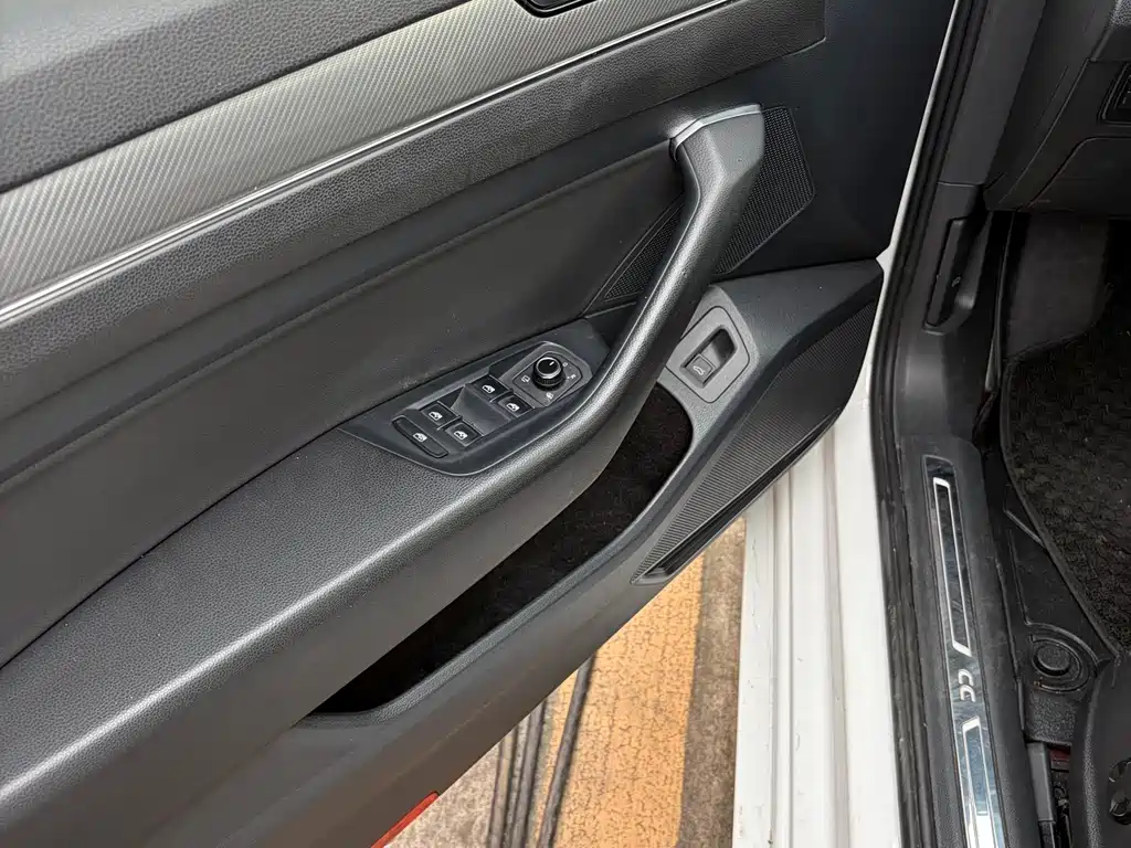 Volkswagen FAW - Passat CC CC 2020 330TSI VI