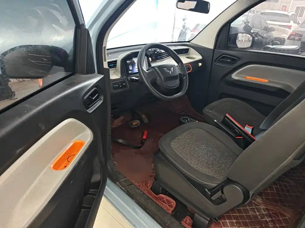 Wuling MINIEV — миниатюра 16