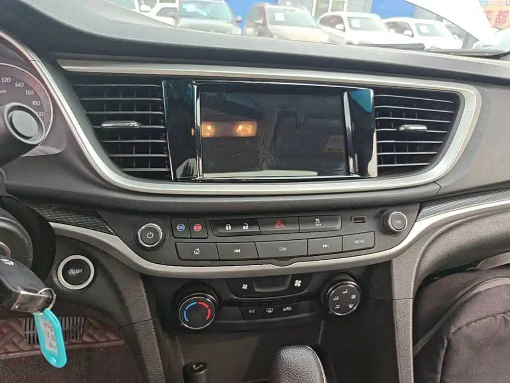 Buick Excelle — миниатюра 13