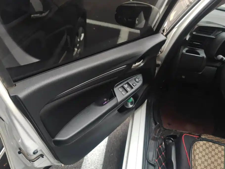 Honda Fit — миниатюра 7