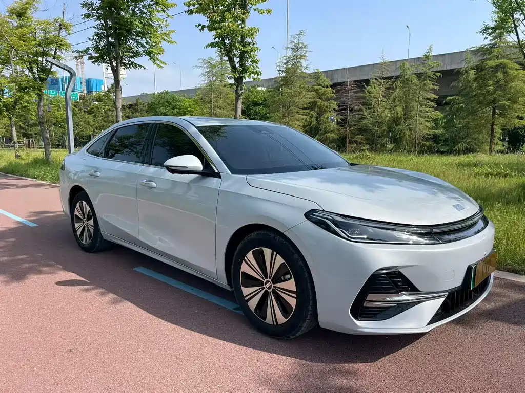 Geely Galaxy Galaxy A7 EM A7 EM 2025 EM-i 150km Premium