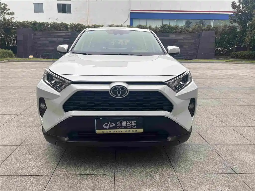 Toyota RAV4 — миниатюра 2