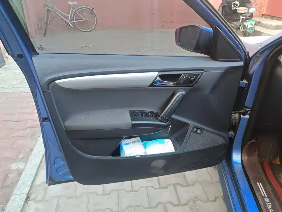 Volkswagen Lavida — миниатюра 7
