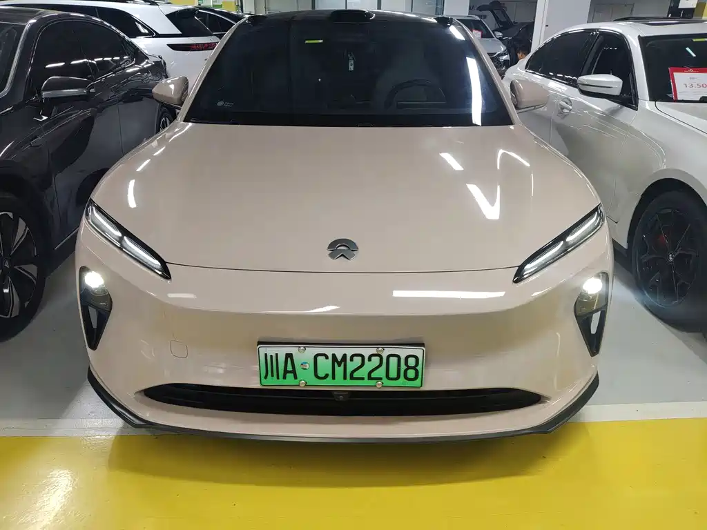 NIO ET5T — миниатюра 2