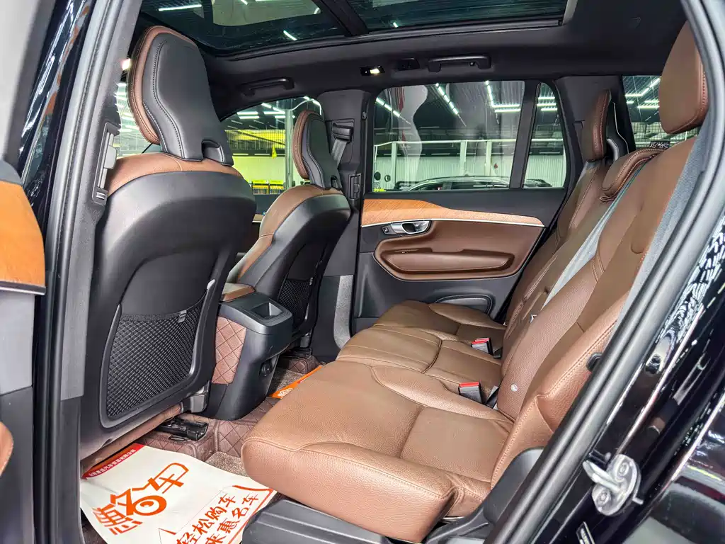 Volvo XC90 — миниатюра 14