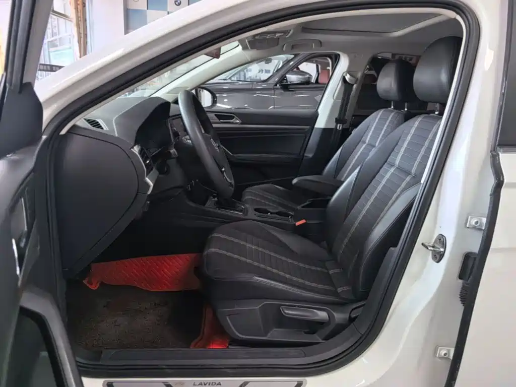 Volkswagen Lavida — миниатюра 15