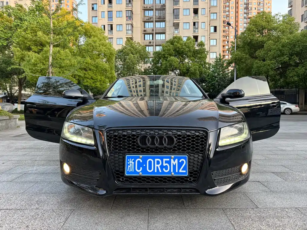 Audi A5 (Import) 2011