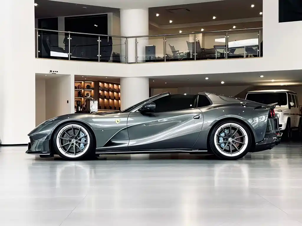 Ferrari 812 2020 6.5L GTS