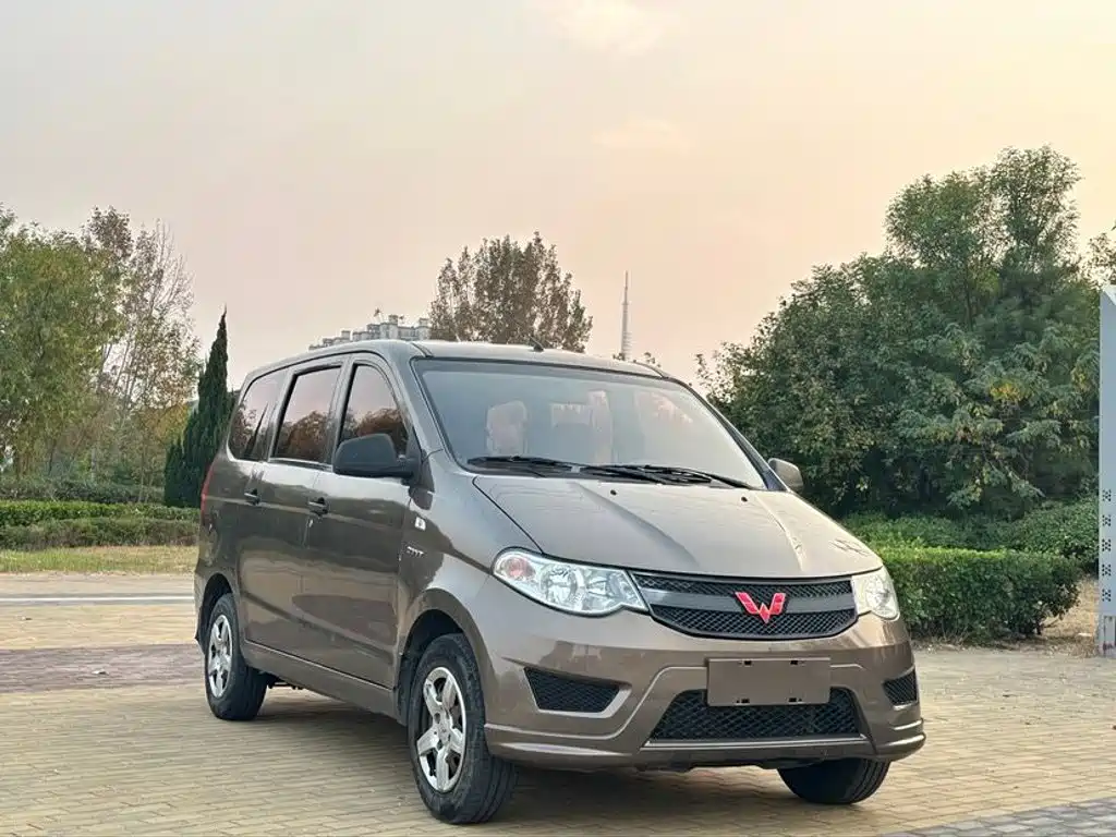 Wuling Hongguang — миниатюра 3