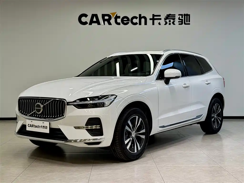 Volvo XC60 2025