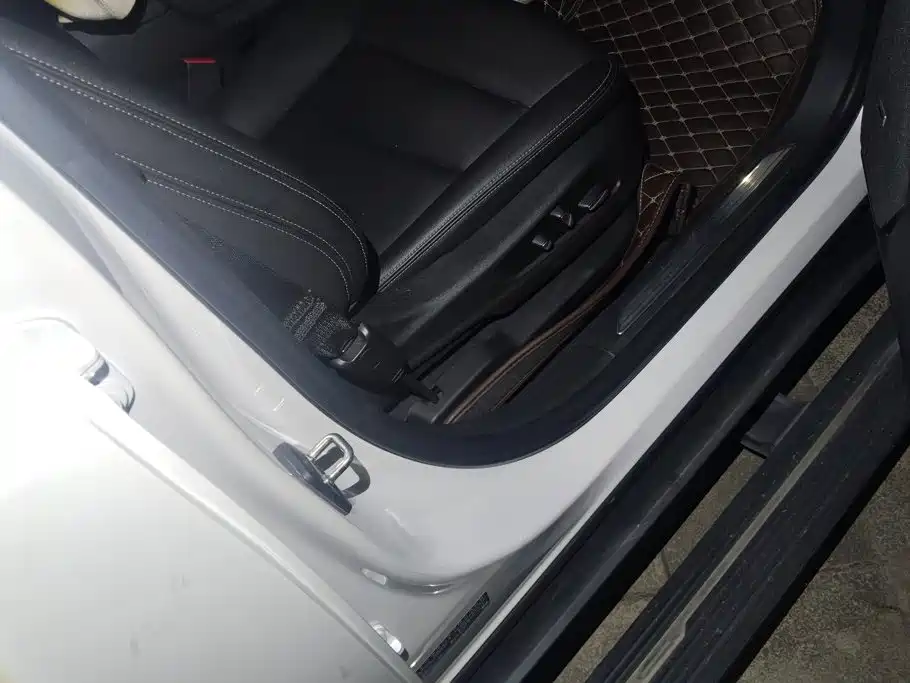 Cadillac XT5 — миниатюра 8
