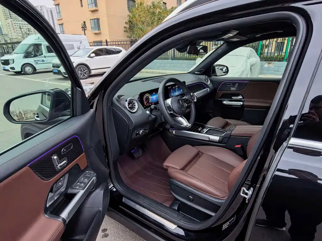 Mercedes-Benz GLB — миниатюра 4