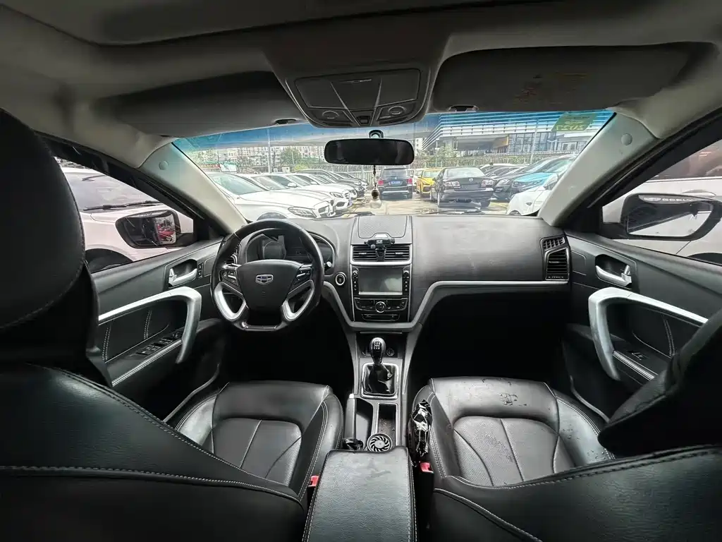 Geely Emgrand — миниатюра 6