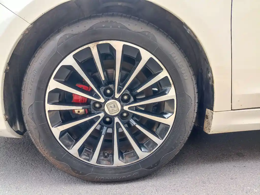 Zotye Zotye Z500 — миниатюра 9