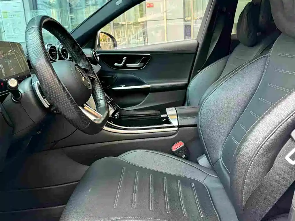 Mercedes-Benz C-Class — миниатюра 9