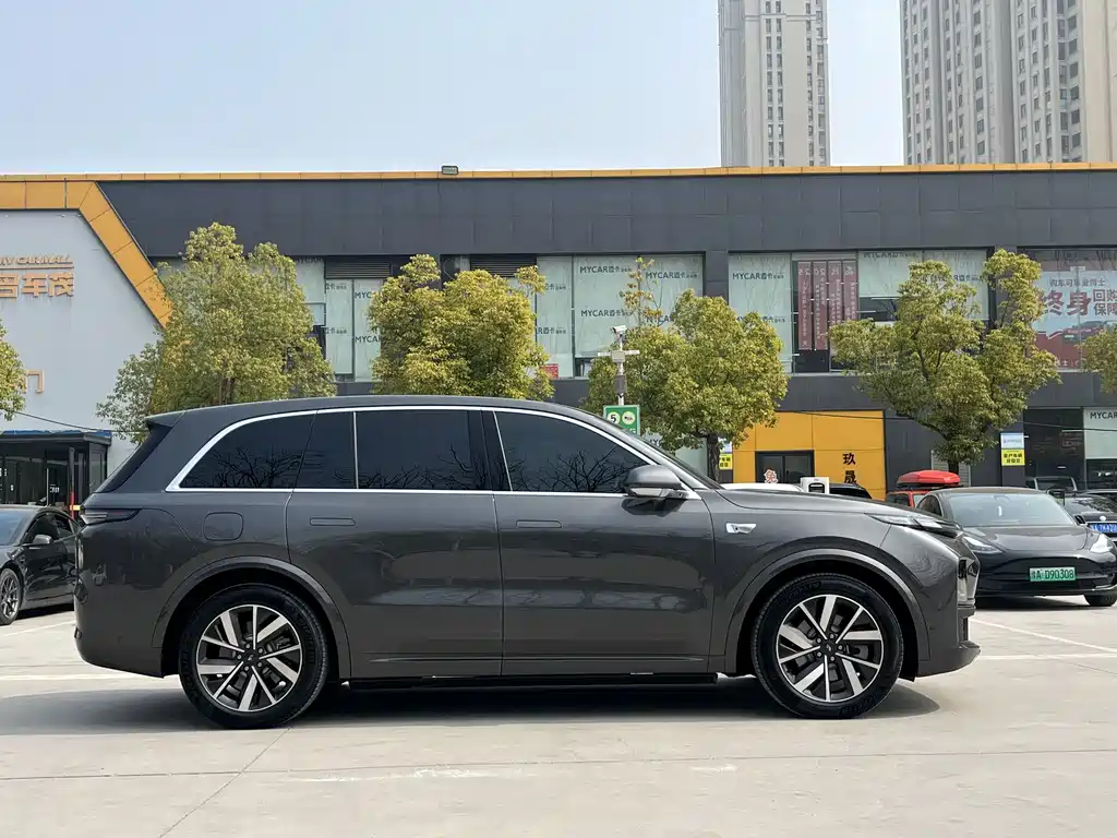Li Auto IDEAL L8