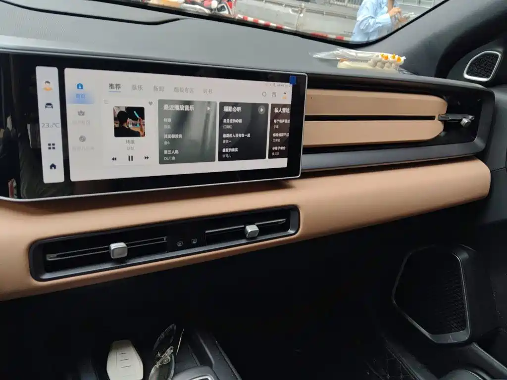 Geely Icon — миниатюра 10
