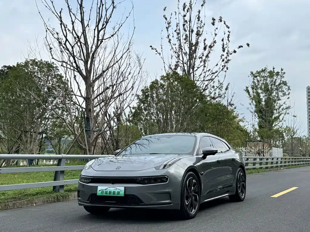 Zeekr 001