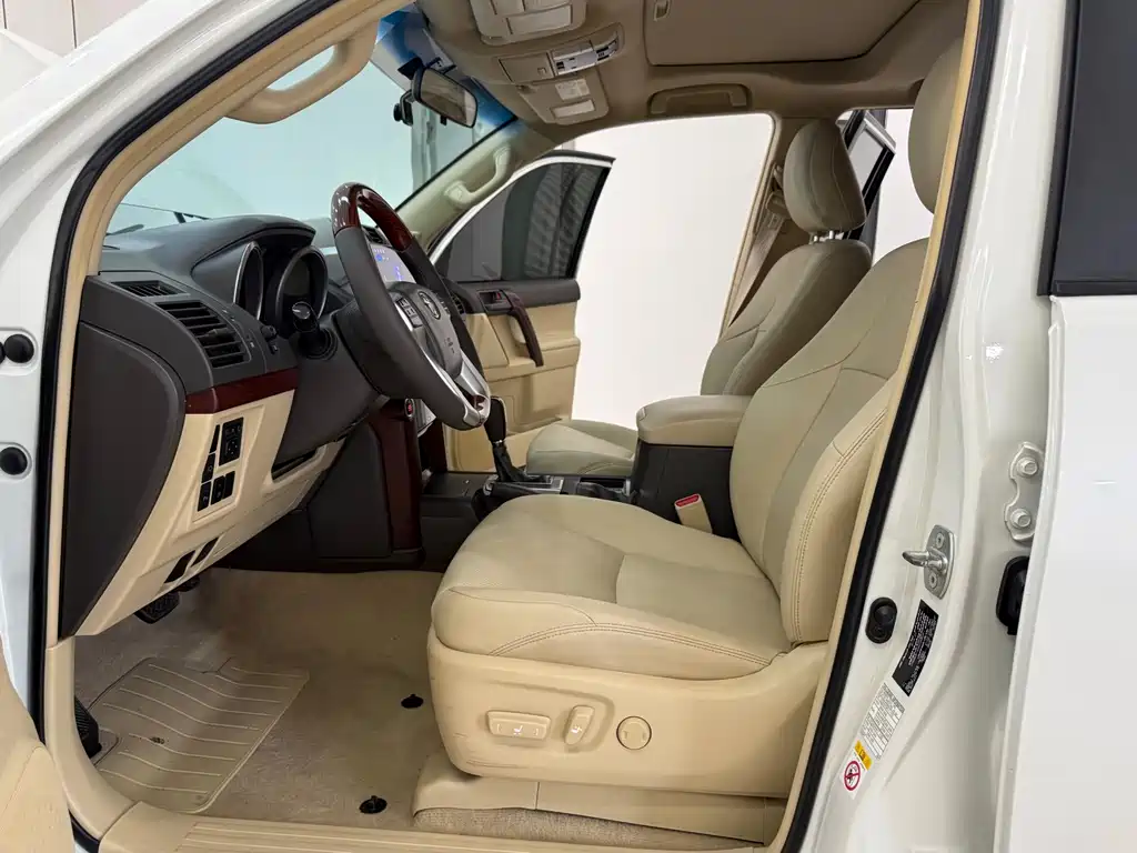 Toyota Land Cruiser Prado 2016 2.7L