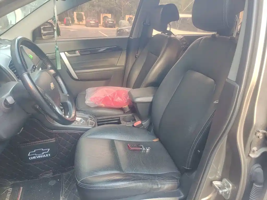 Chevrolet Captiva — миниатюра 8