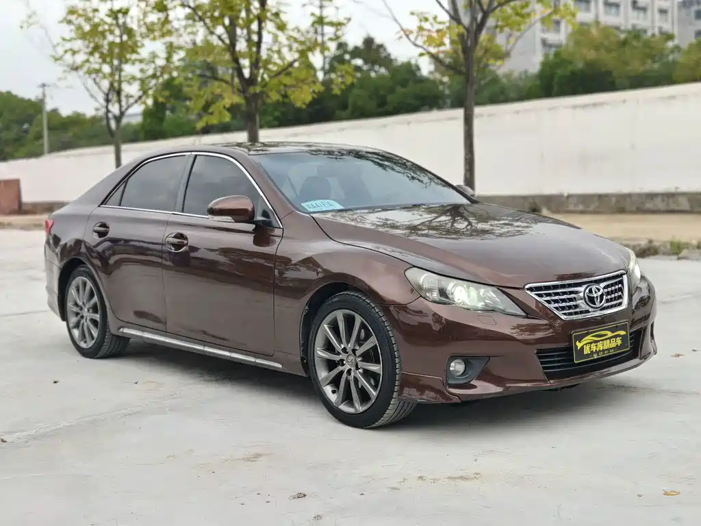 Toyota Reiz — миниатюра 3