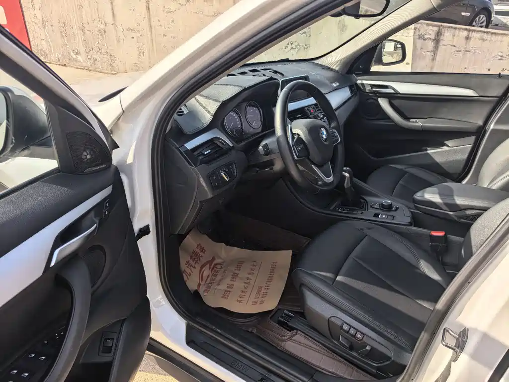BMW X1 2019 sDrive20Li Lead