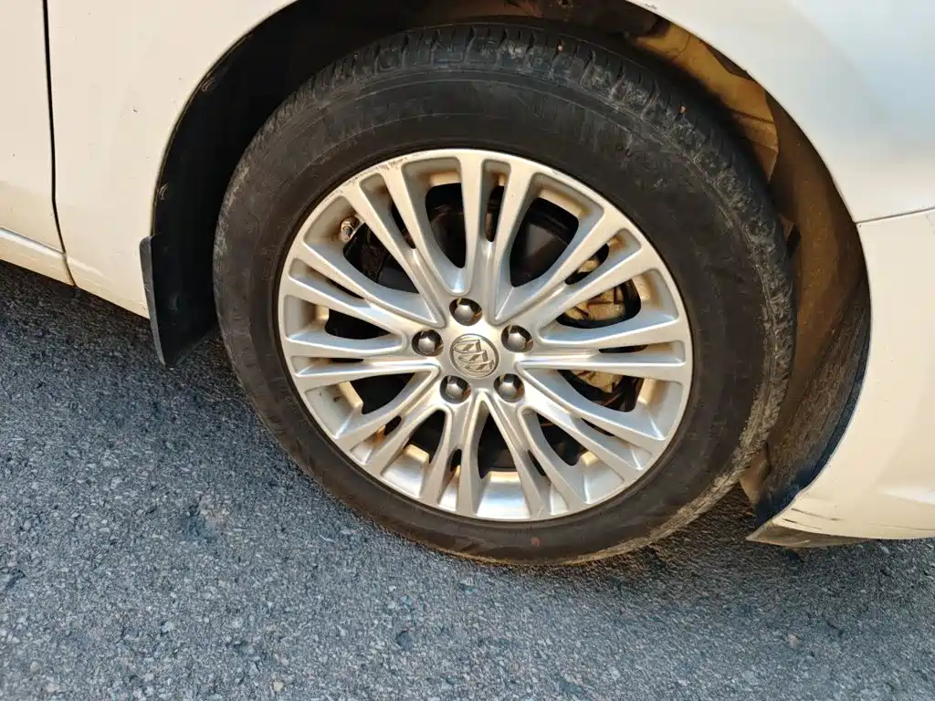 Buick Excelle — миниатюра 8