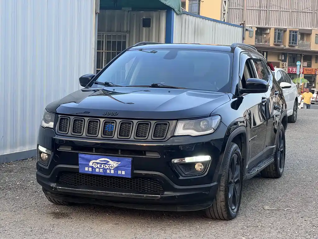 Jeep Compass — миниатюра 3