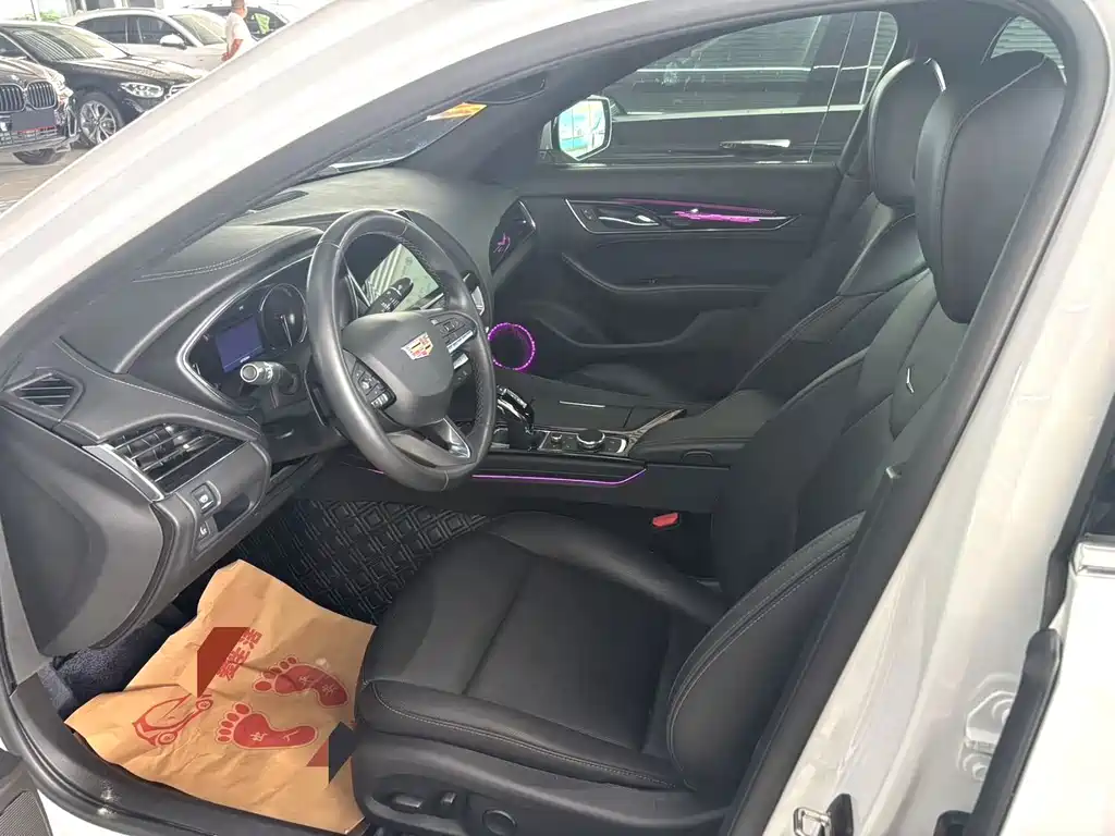 Cadillac CT5 — миниатюра 3