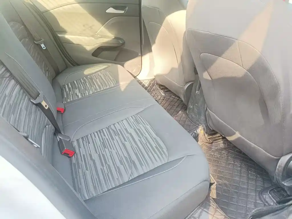 Chevrolet Cavalier — миниатюра 5
