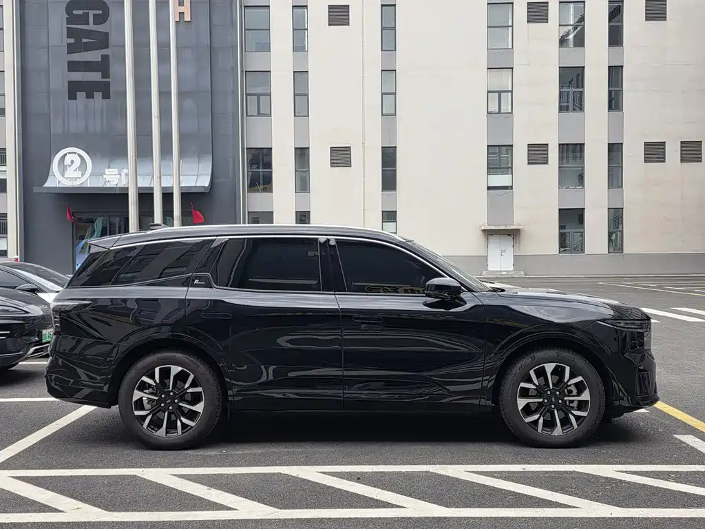 Ford Edge — миниатюра 4