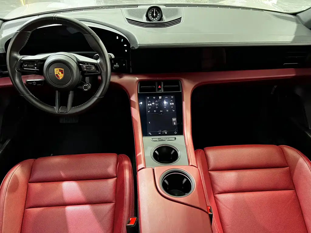 Porsche Taycan — миниатюра 8