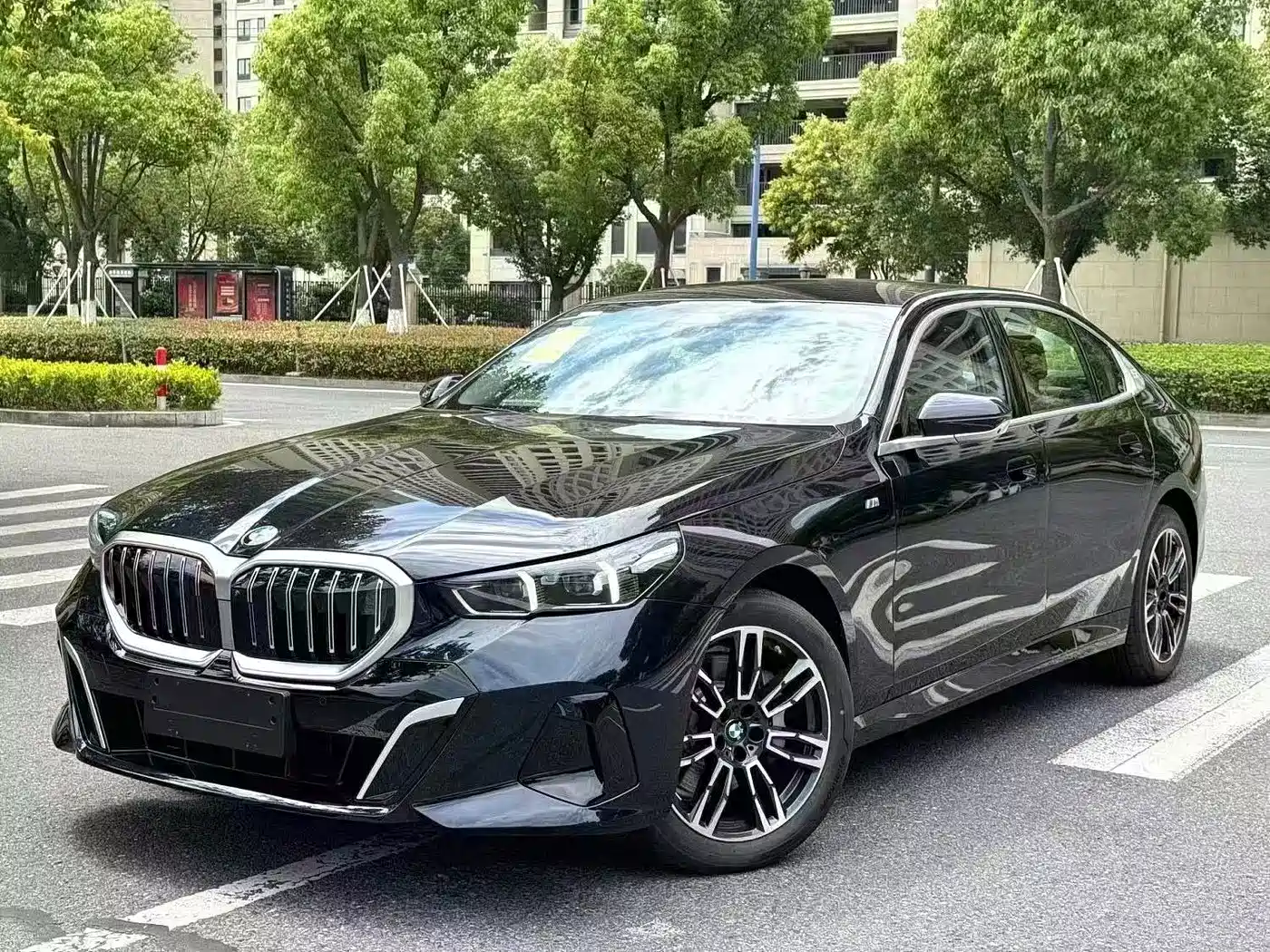 宝马5系 2024款 530Li 领先型 M运动套装 2024