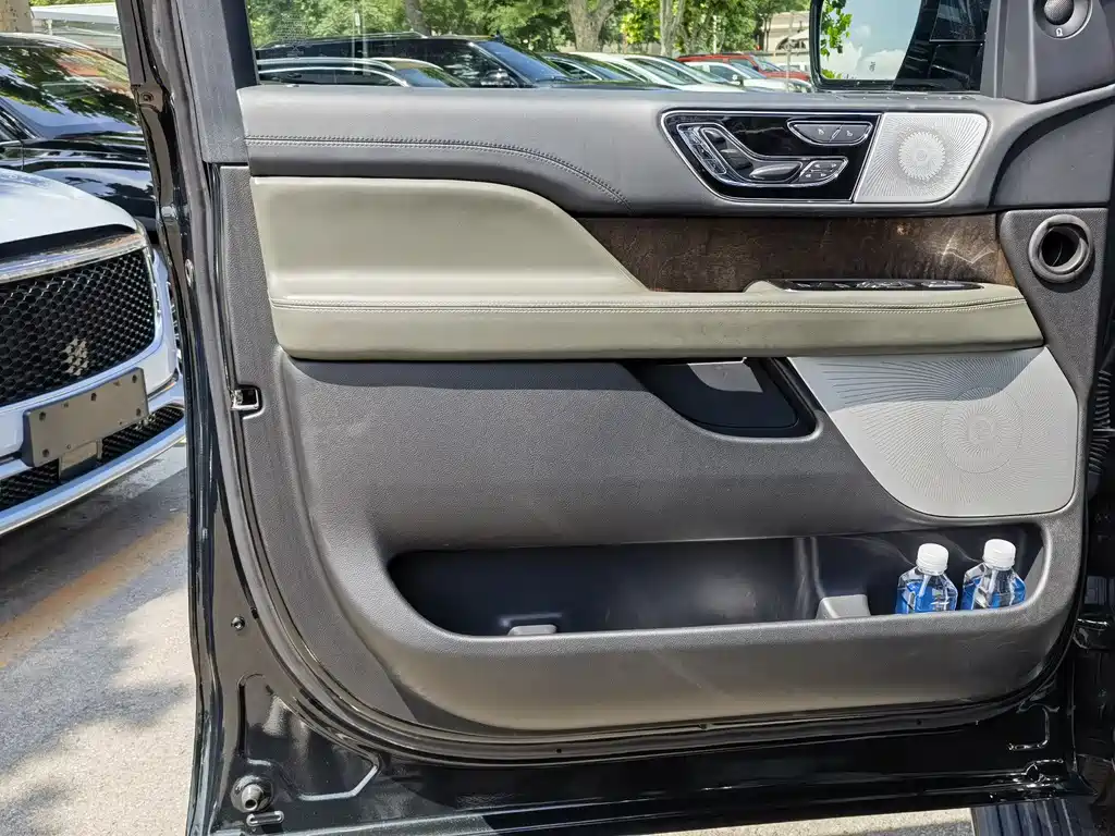Lincoln Navigator 2024 3.5T