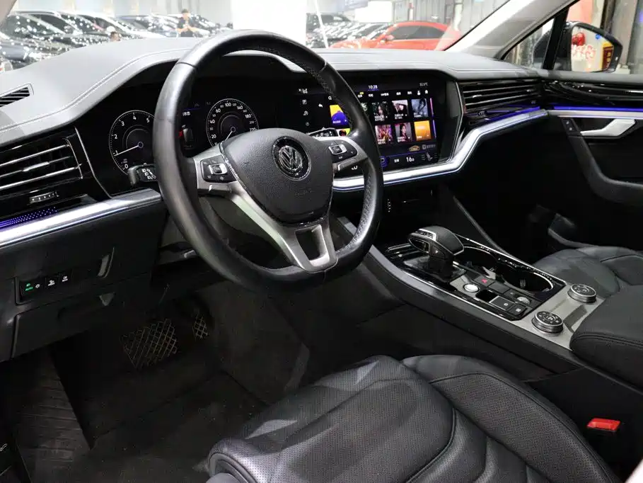 Volkswagen Touareg 2021 2.0TSI