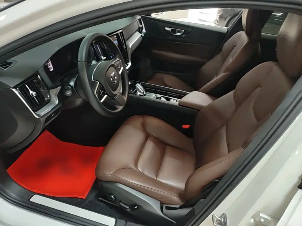 Volvo S60 — миниатюра 15