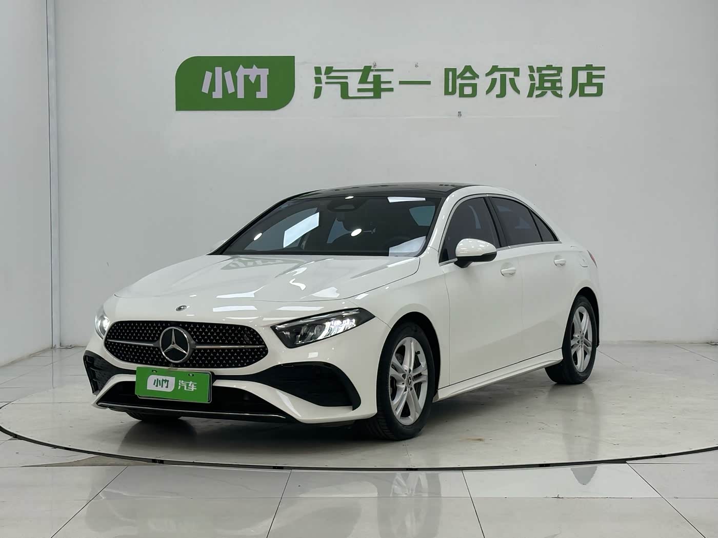 Mercedes-Benz A-Class 1.3 л 2024 г. Белый, пробег 23000 км