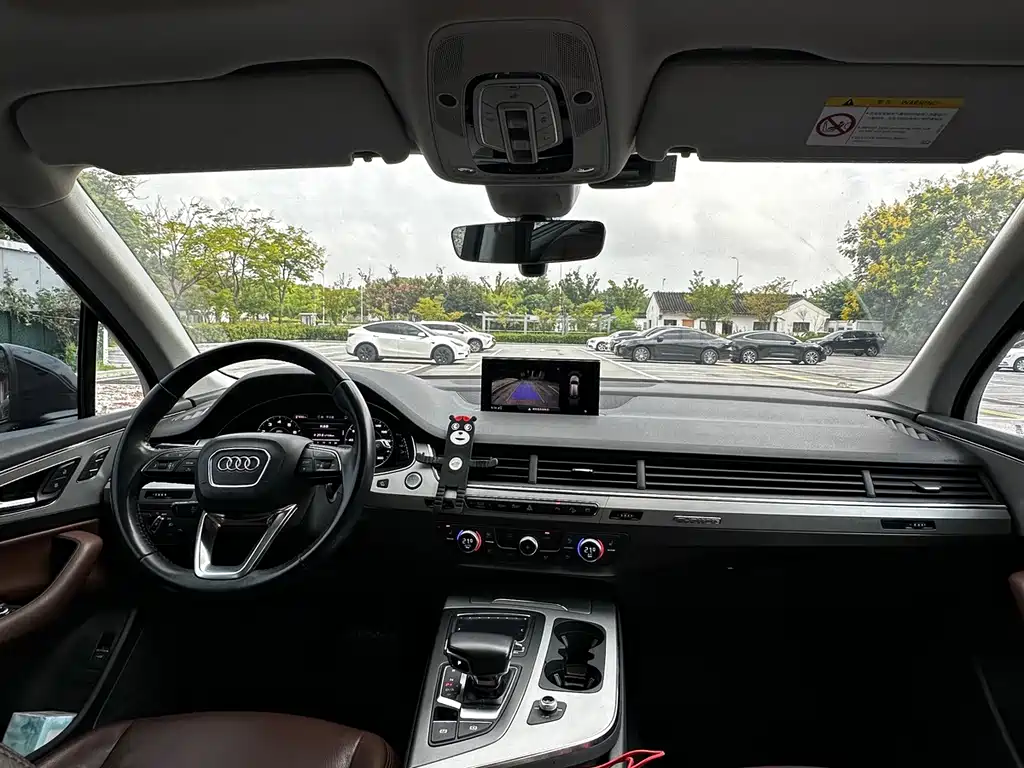 Audi Q7 — миниатюра 12