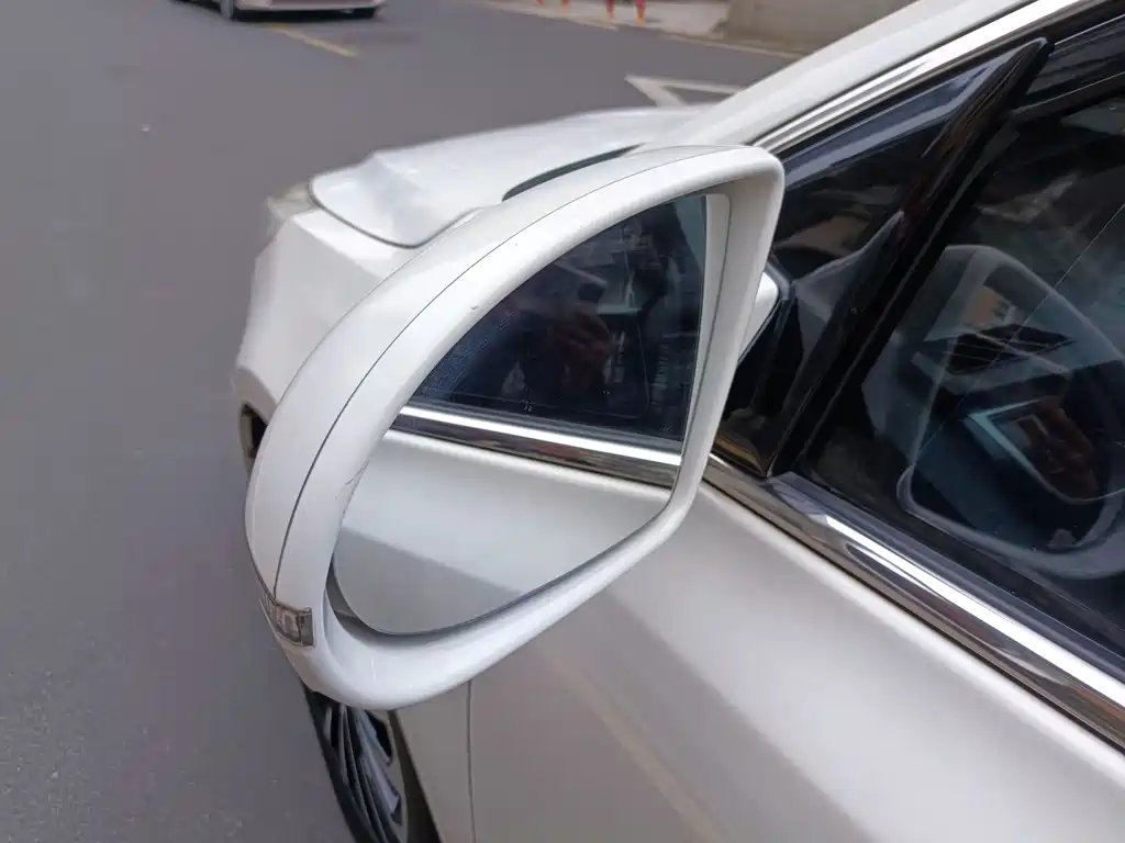 Zotye Zotye Z500 — миниатюра 13