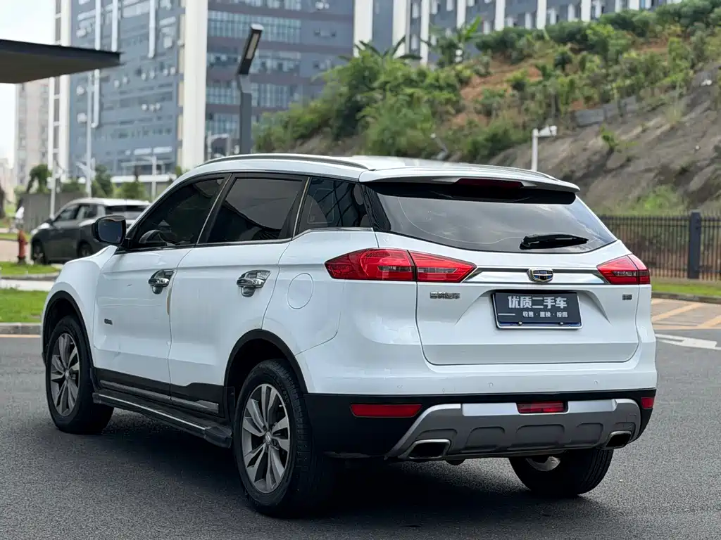 Geely Boyue — миниатюра 9
