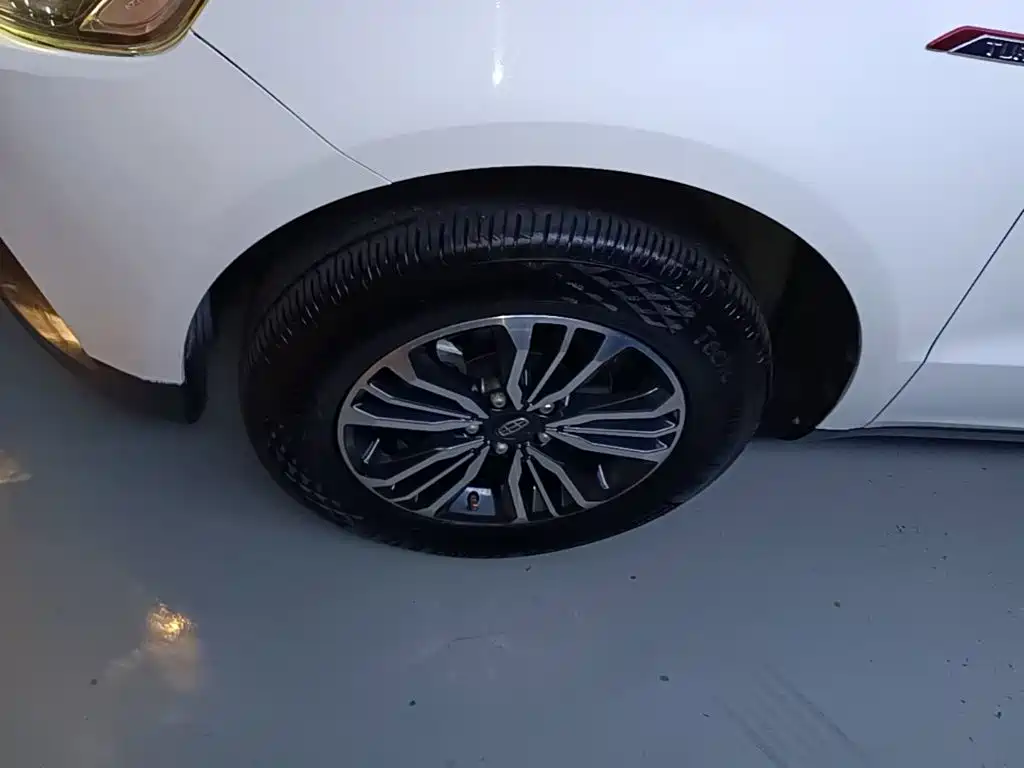 Geely Vision X6 — миниатюра 23